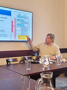 Jednání Broadband Competence Office ČR (BCO) s náměstkem hejtmana Jihomoravského kraje Markem Sovkou v prostorách krajského úřadu v Brně. Jednání Broadband Competence Office ČR (BCO) s náměstkem hejtmana Jihomoravského kraje Markem Sovkou v prostorách krajského úřadu v ...