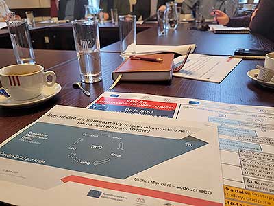 Jednání Broadband Competence Office ČR (BCO) s náměstkem hejtmana Jihomoravského kraje Markem Sovkou v prostorách krajského úřadu v Brně. Jednání Broadband Competence Office ČR (BCO) s náměstkem hejtmana Jihomoravského kraje Markem Sovkou v prostorách krajského úřadu v ...