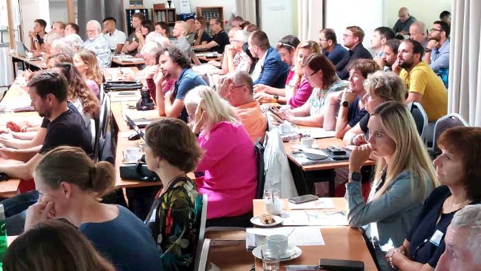 Letošní 11. ročník odborné konference Mapy jsou pro každého se uskuteční 11. a 12. září v hotelu Skalský dvůr na Vysočině.